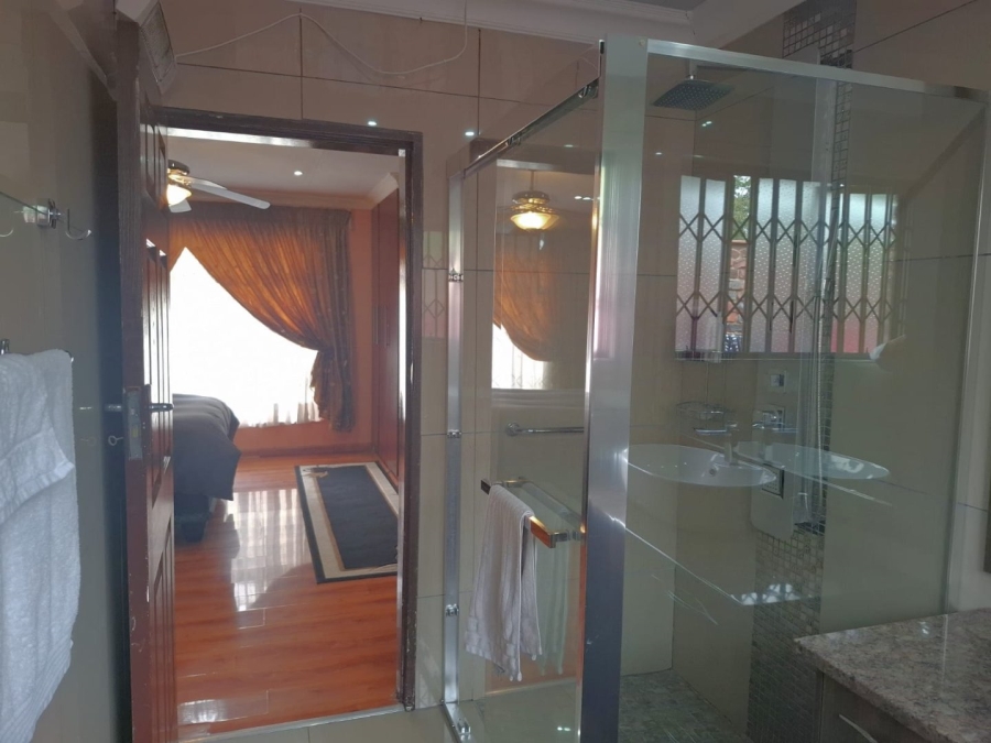 5 Bedroom Property for Sale in Fichardt Park Free State